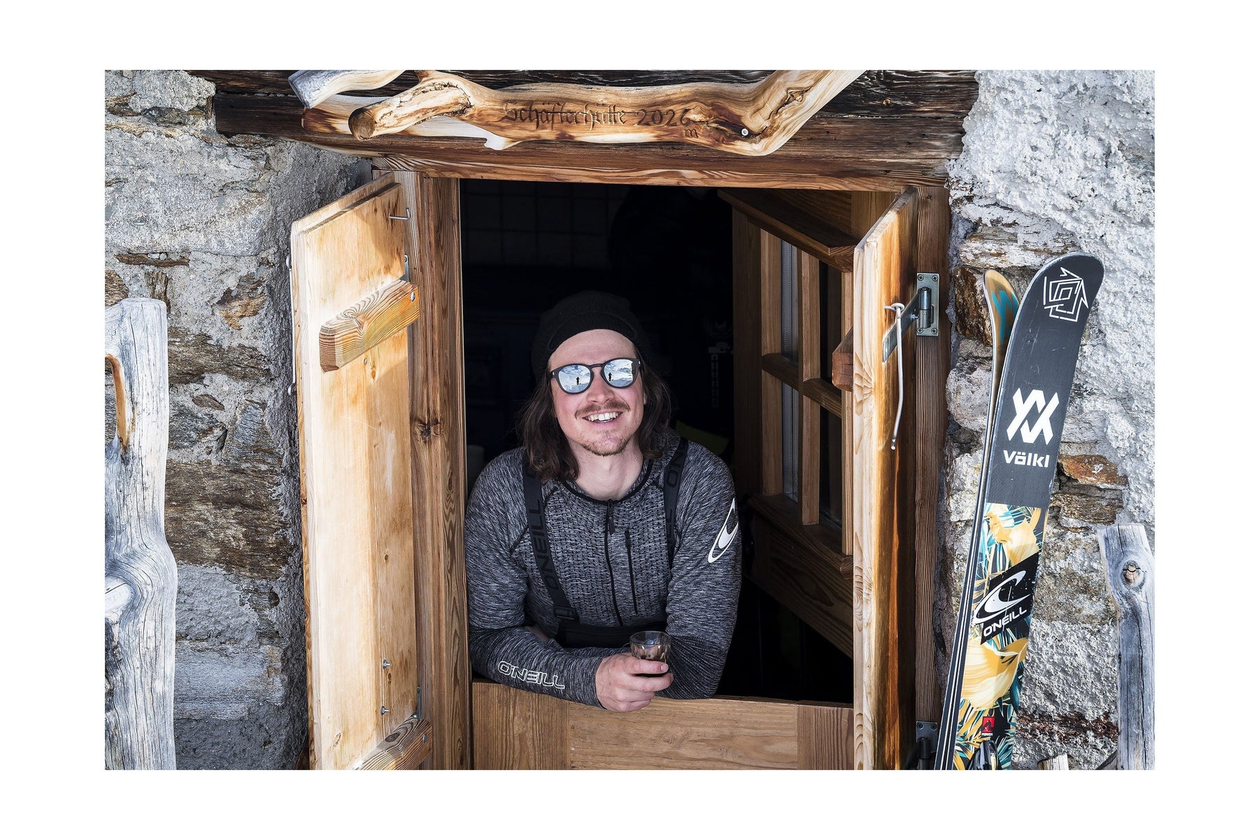 Hvad betyder polariseret linse? Guide til polariserede linser - Steep & Deep
