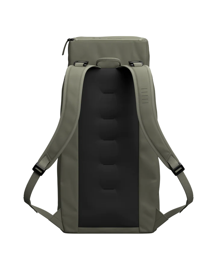 DB Hugger 30L