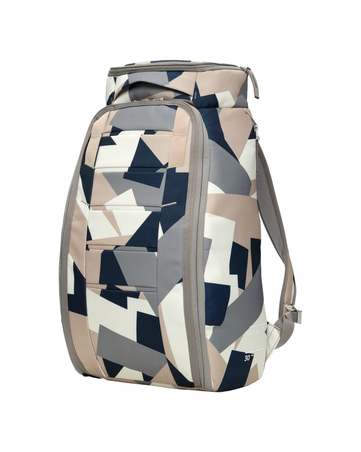 DB Hugger 30L