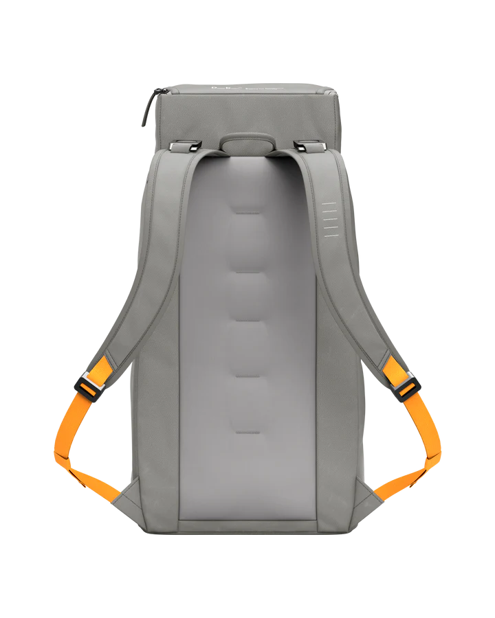 DB Hugger 30L