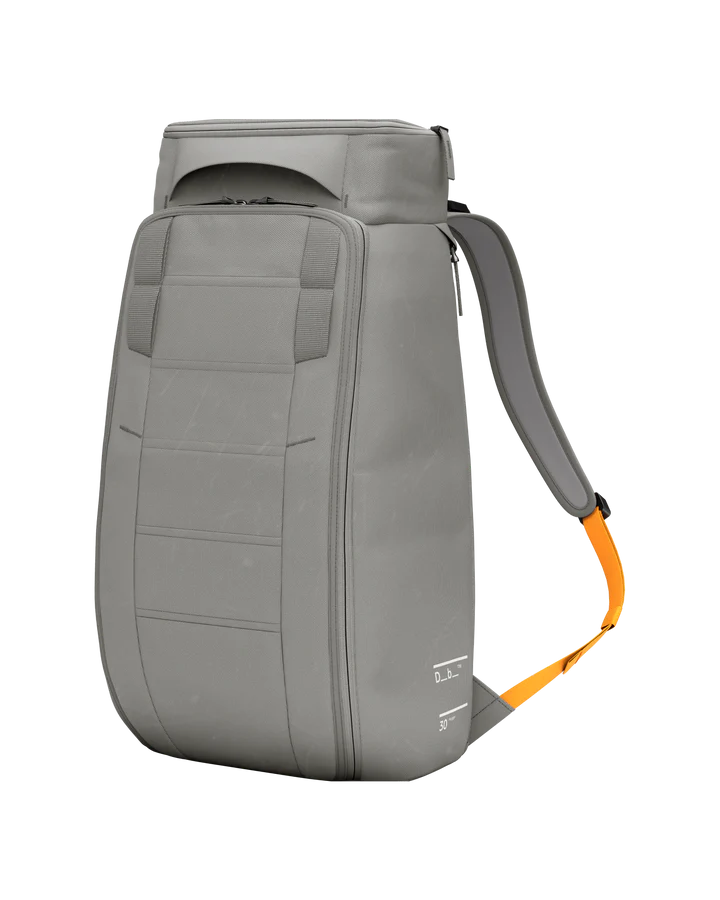 DB Hugger 30L